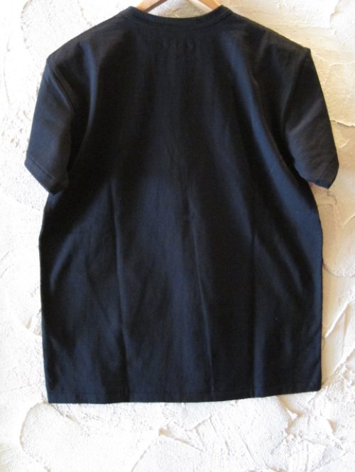 他の写真1:  BUNKERSTUD/BOMB SHELL T  BLACK