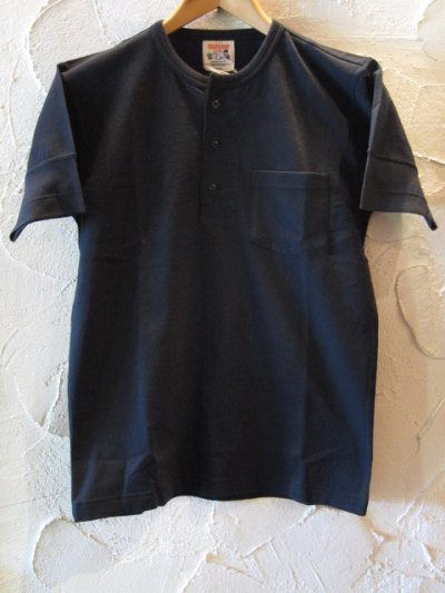 画像1: GLAD HAND(グラッドハンド)/STANDARD HENRY POCKET T-SHIRTS  BLACK