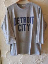 ☆SALE 50%OFF☆ AFI/DETROIT CITY PRINT 3/4 T LIGHT  GRAY