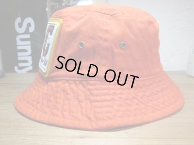 画像2: BELAFONTE/FELT PATCH BUCKET HAT  ORANGE