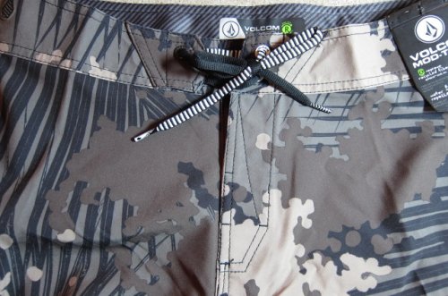 他の写真2: RATS/VOLCOM SURF SHORT COMOUFLAGE