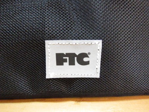 他の写真3: FTC/REFLECTIVE LOGO POUCH  BLACK