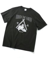 GYMMASTER/TOUCH THE EARTH T  CHARCOAL