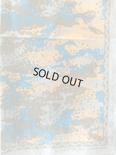 画像2: NANGA/ABSTRACT CAMO BANDANNA  BLUE