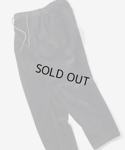 画像1: (再入荷) GYMMASTER/STRETCH CORDUROY TUCK PANT  BLACK