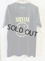 ROCK OFF/NIRVANA HAPPY FACE S/S T  BLACK