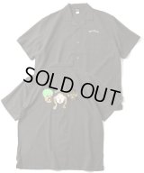 GYMMASTER/ONE LOVE EMBROIDERY SHIRT  CHARCOAL
