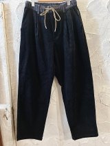 GYMMASTER/STRETCH CORDUROY TUCK PANT  BLACK