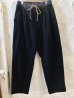 画像1: GYMMASTER/STRETCH CORDUROY TUCK PANT  BLACK (1)