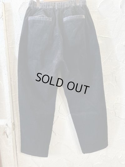 画像2: GYMMASTER/STRETCH CORDUROY TUCK PANT  BLACK