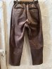 画像2: GYMMASTER/STRETCH CORDUROY TUCK PANT  BROWN (2)