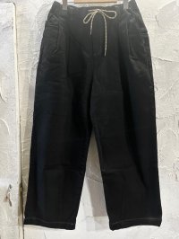 GYMMASTER/KATSURAGI TWO TUCK PANT  BLACK