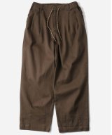 GYMMASTER/STRETCH TWILL TWO TUCK PANT  BROWN