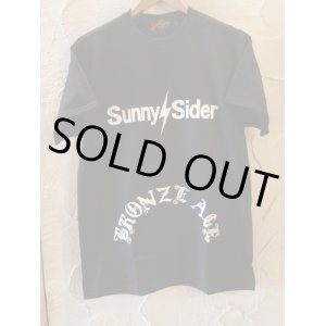 画像: SUNNY C SIDER/BRONZE AGE DIE T  BLACK