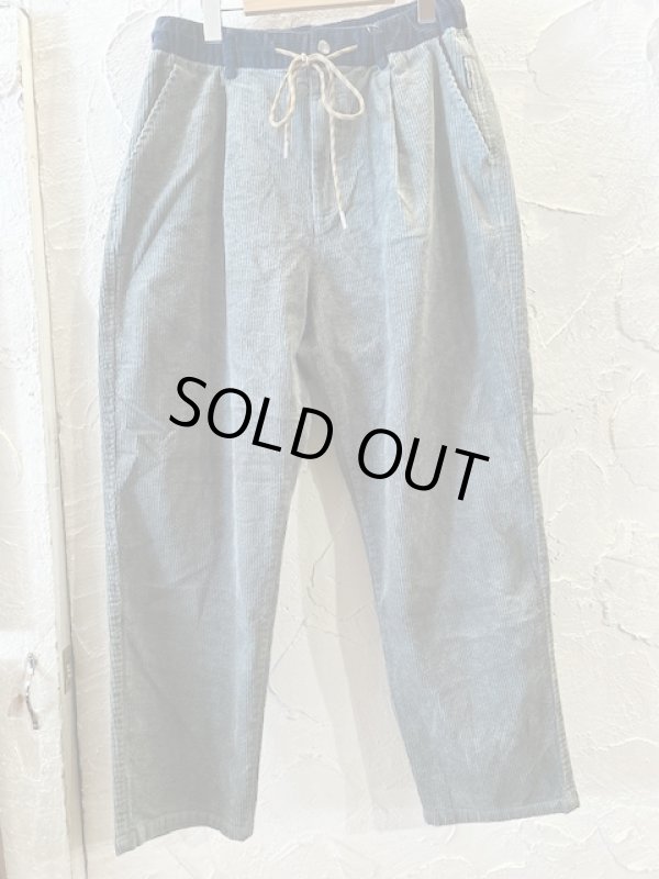 画像1: GYMMASTER/STRETCH CORDUROY TUCK PANT  OLIVE