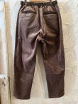 画像2: GYMMASTER/STRETCH CORDUROY TUCK PANT  BROWN