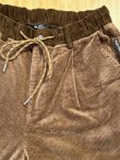 画像3: GYMMASTER/STRETCH CORDUROY TUCK PANT  BROWN