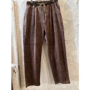 画像: GYMMASTER/STRETCH CORDUROY TUCK PANT BROWN