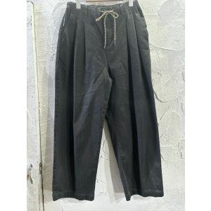 画像: GYMMASTER/KATSURAGI TWO TUCK PANT  CHARCOAL