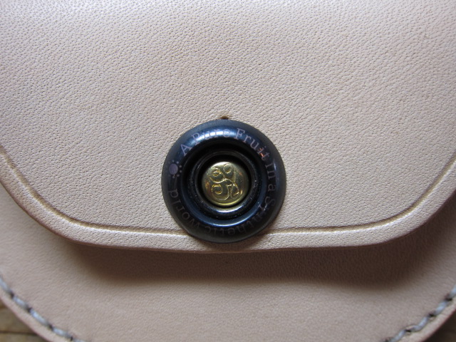 画像: GROK LEATHER/HALF MOON COIN  NATURALxBLACK