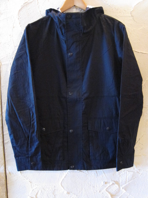 画像:  GRN/R/V MOUNTAIN PARKER  NAVYxBORDER
