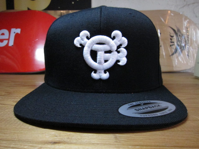 画像: COREFIGHTERxW.W.F/GIANTS SNAPBACK CAP  BLACKxWHITE