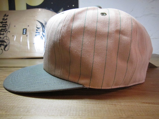 画像: BELAFONTE/RT STRIPED HERRINGBONE STORE CAP ORGxGRN