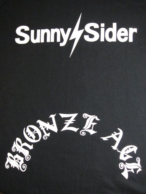 画像: SUNNY C SIDER/BRONZE AGE DIE T  BLACK