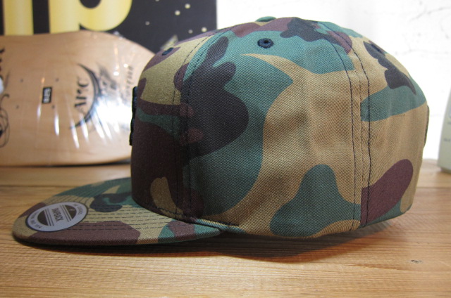 画像: COREFIGHTER/OG  WOODLAND CAMO