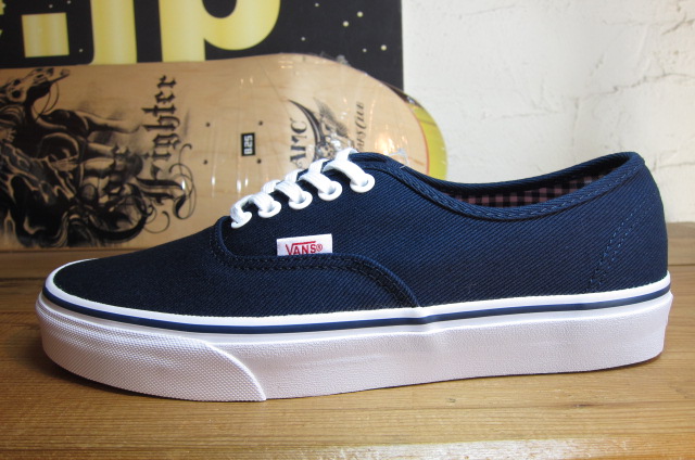 画像: VANS/AUTHENTIC D.NAVY