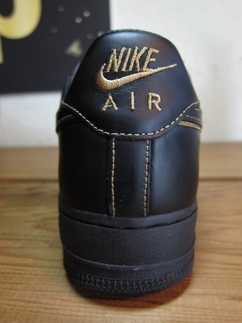 画像: NIKE/AIR FORCE I BLACKxBLACK METALIC GOLD