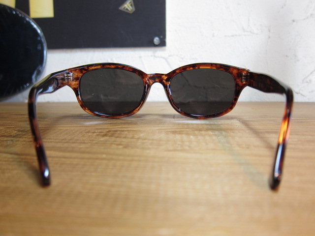 画像: INTERFACE/SUNGLASS  TURTOISExBLACK