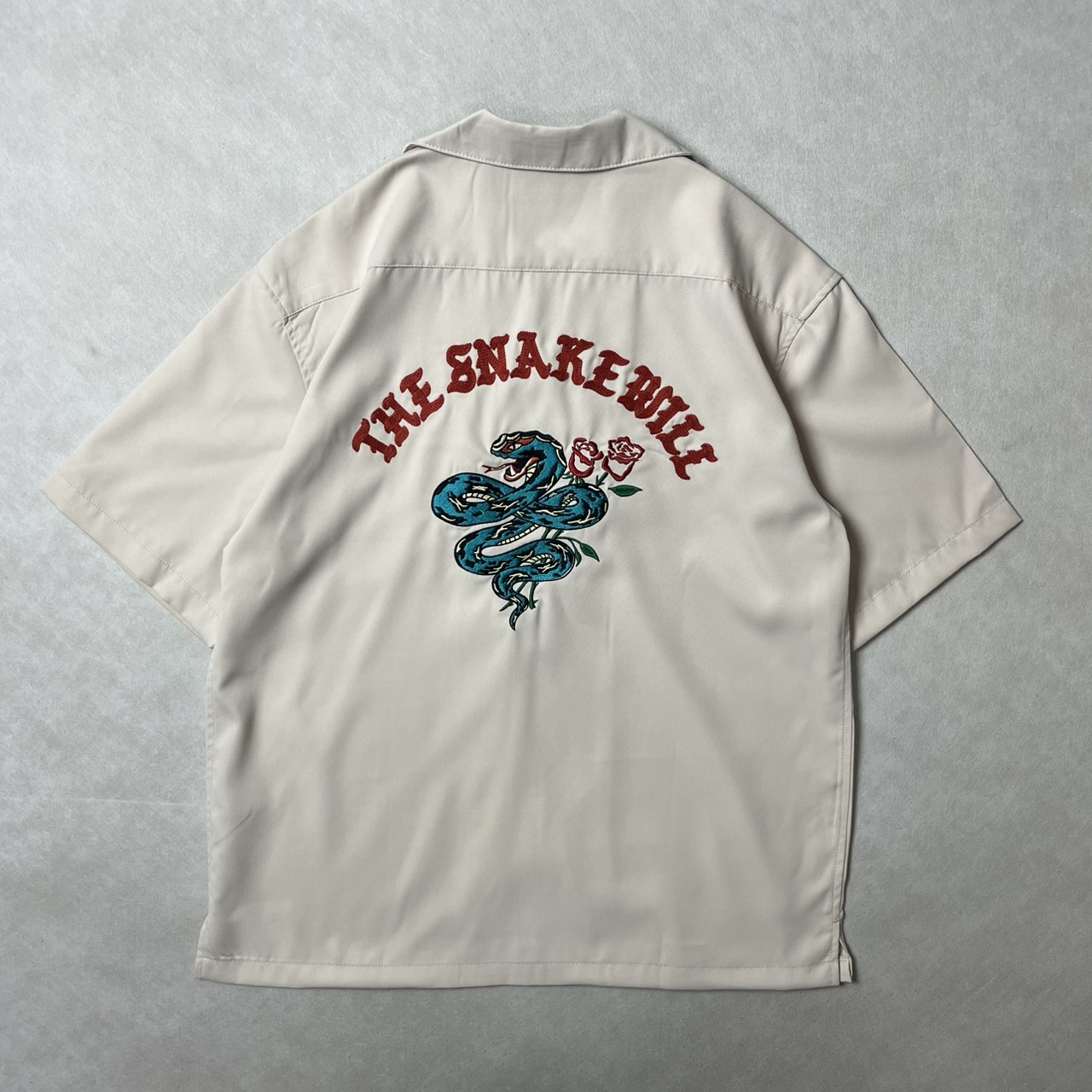 画像1: ALCARZA/BACK EMBROIDERY SHIRT SNAKE  OFF.WHITE