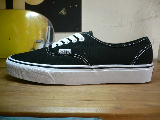 画像: VANS/AUTHENTIC  BLACKxWHITE